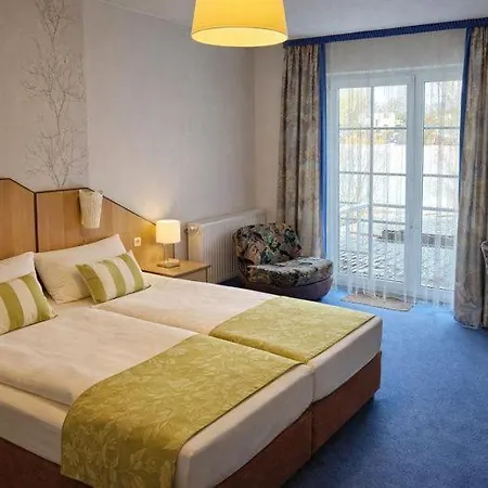 Richzenhainer-hof Szálloda Waldheim